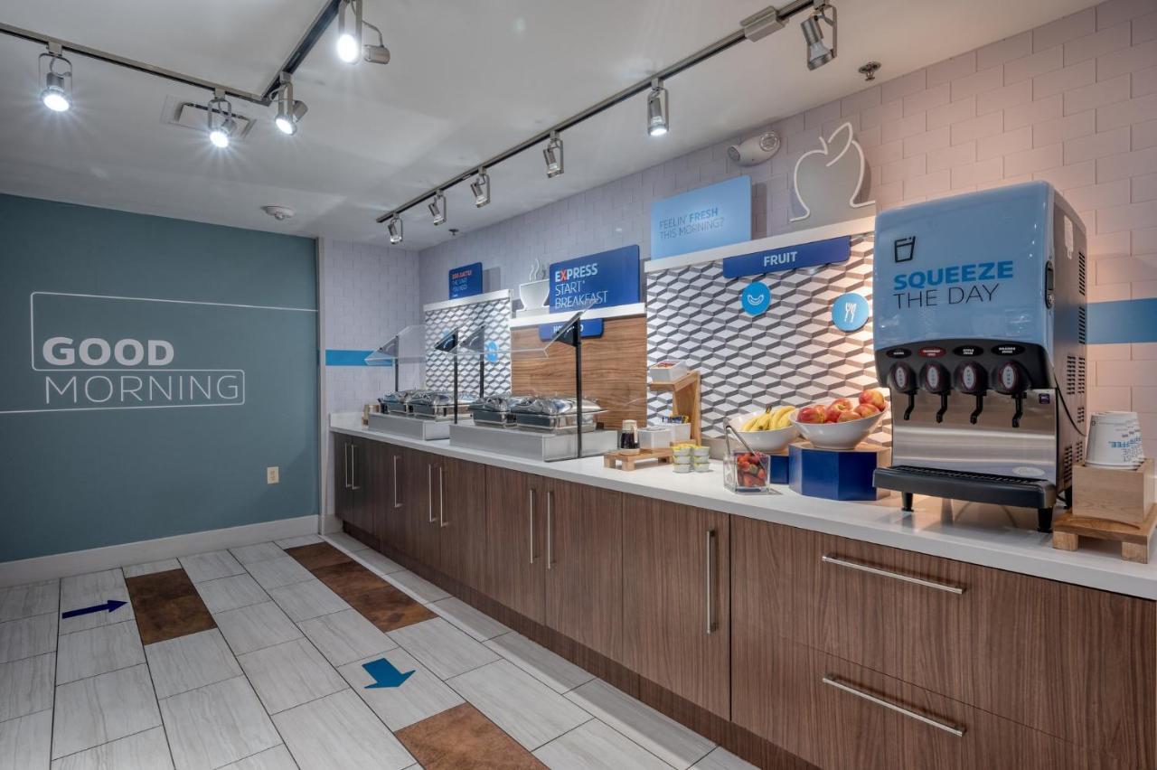 Holiday Inn Express Radcliff Fort Knox By Ihg Εξωτερικό φωτογραφία