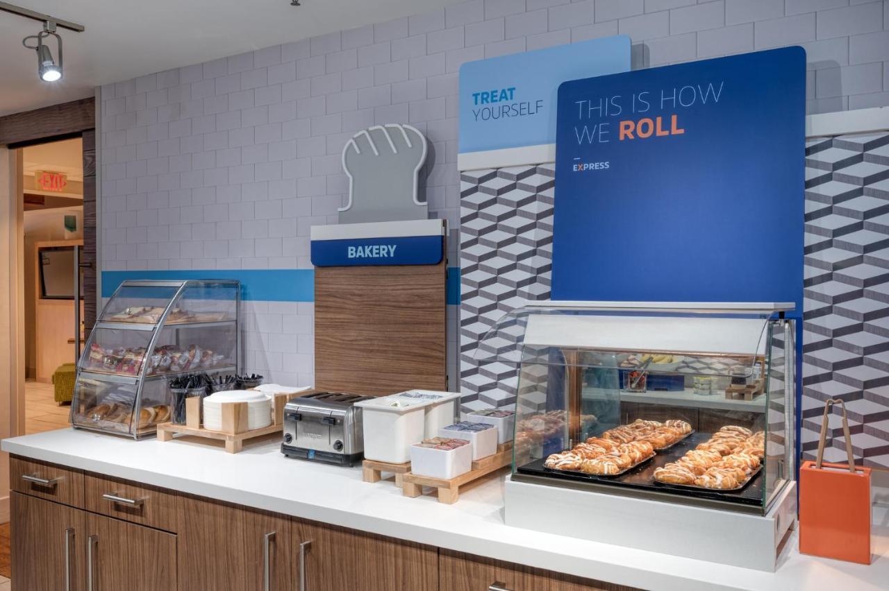 Holiday Inn Express Radcliff Fort Knox By Ihg Εξωτερικό φωτογραφία