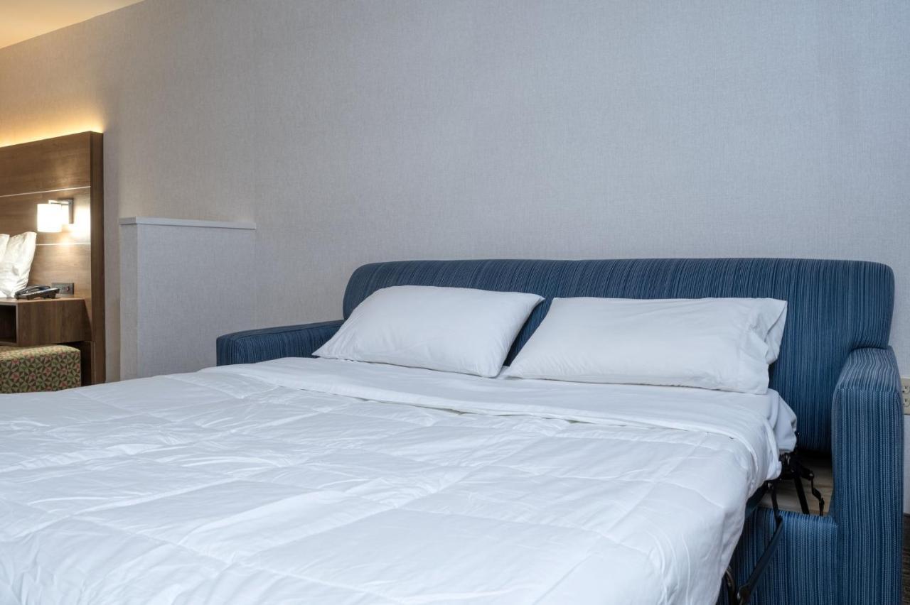 Holiday Inn Express Radcliff Fort Knox By Ihg Εξωτερικό φωτογραφία