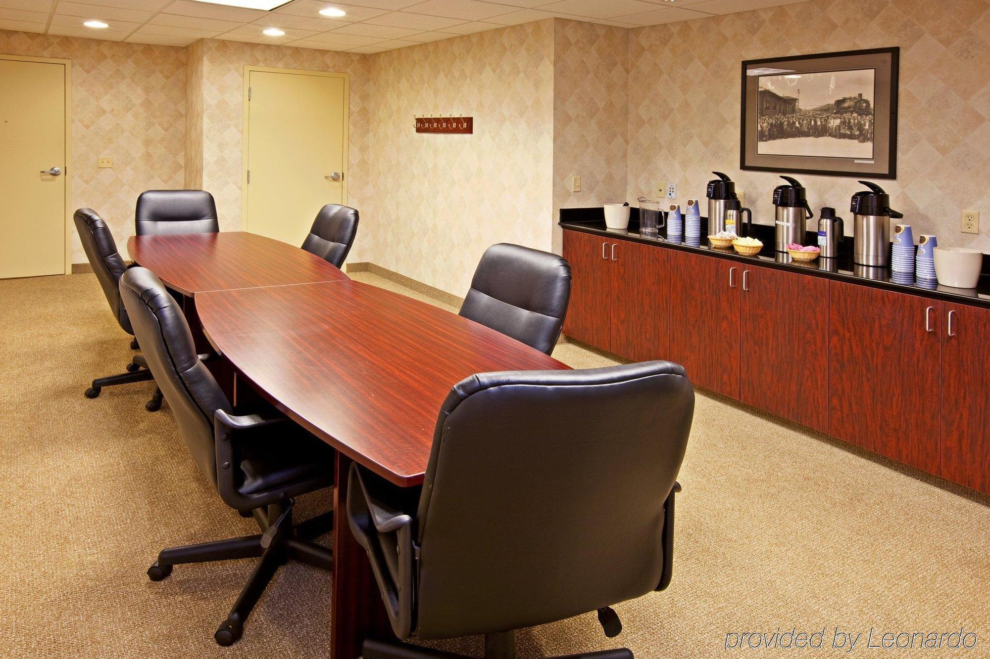 Holiday Inn Express Radcliff Fort Knox By Ihg Εστιατόριο φωτογραφία