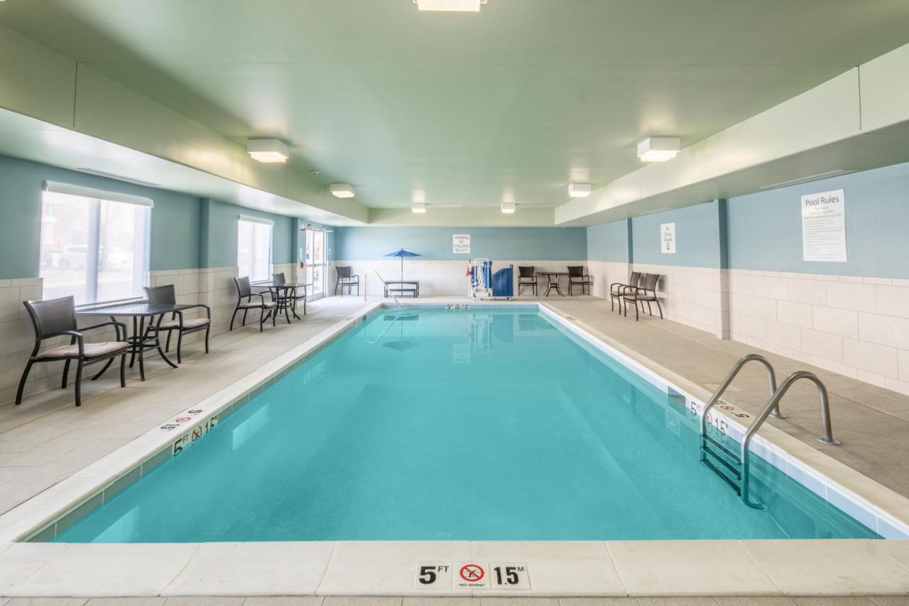 Holiday Inn Express Radcliff Fort Knox By Ihg Εξωτερικό φωτογραφία